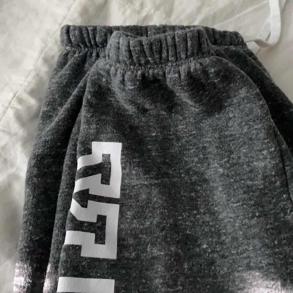 Pink joggers - Picture 3 of 3